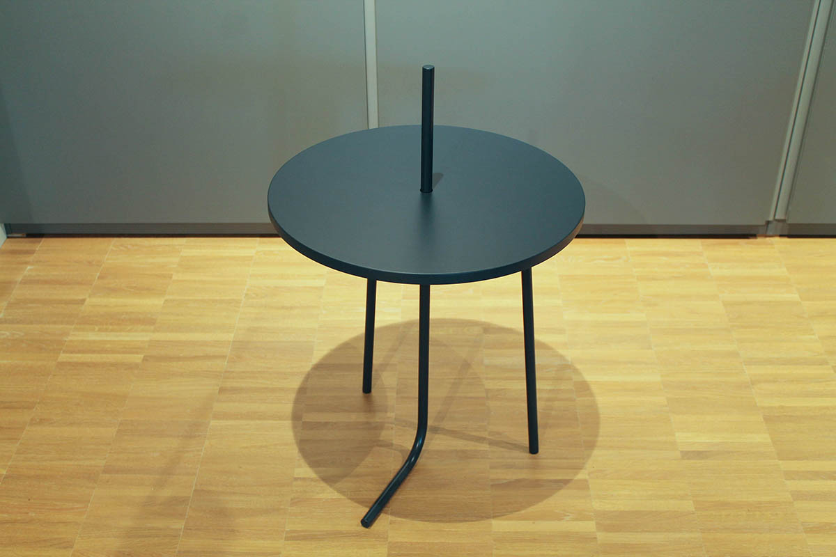 Beistelltisch Bond in Grau-Blau von COR