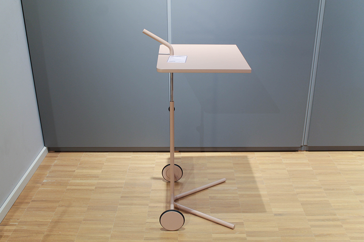 Laptoptisch Bond in Rosa von COR