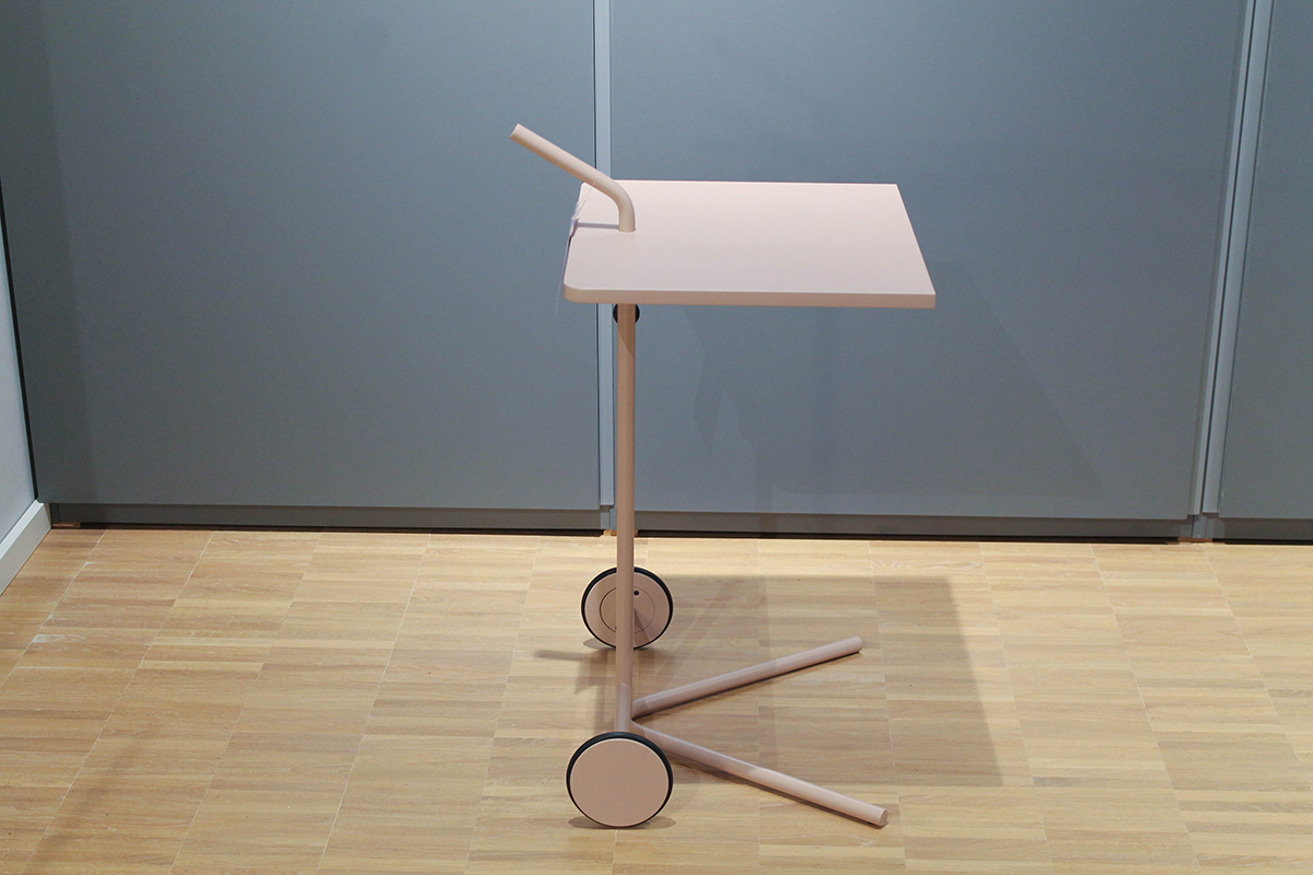 Laptoptisch Bond in Rosa von COR im Sale