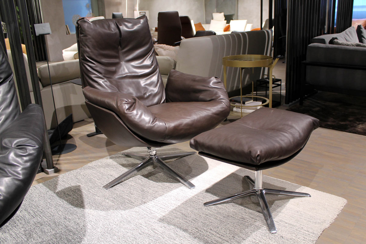 Sessel Cordia Lounge inkl. Hocker, Leder espresso von COR für 7.890 € Sessel Cordia Lounge inkl. Hocker, Leder espresso von COR für 7.890 €