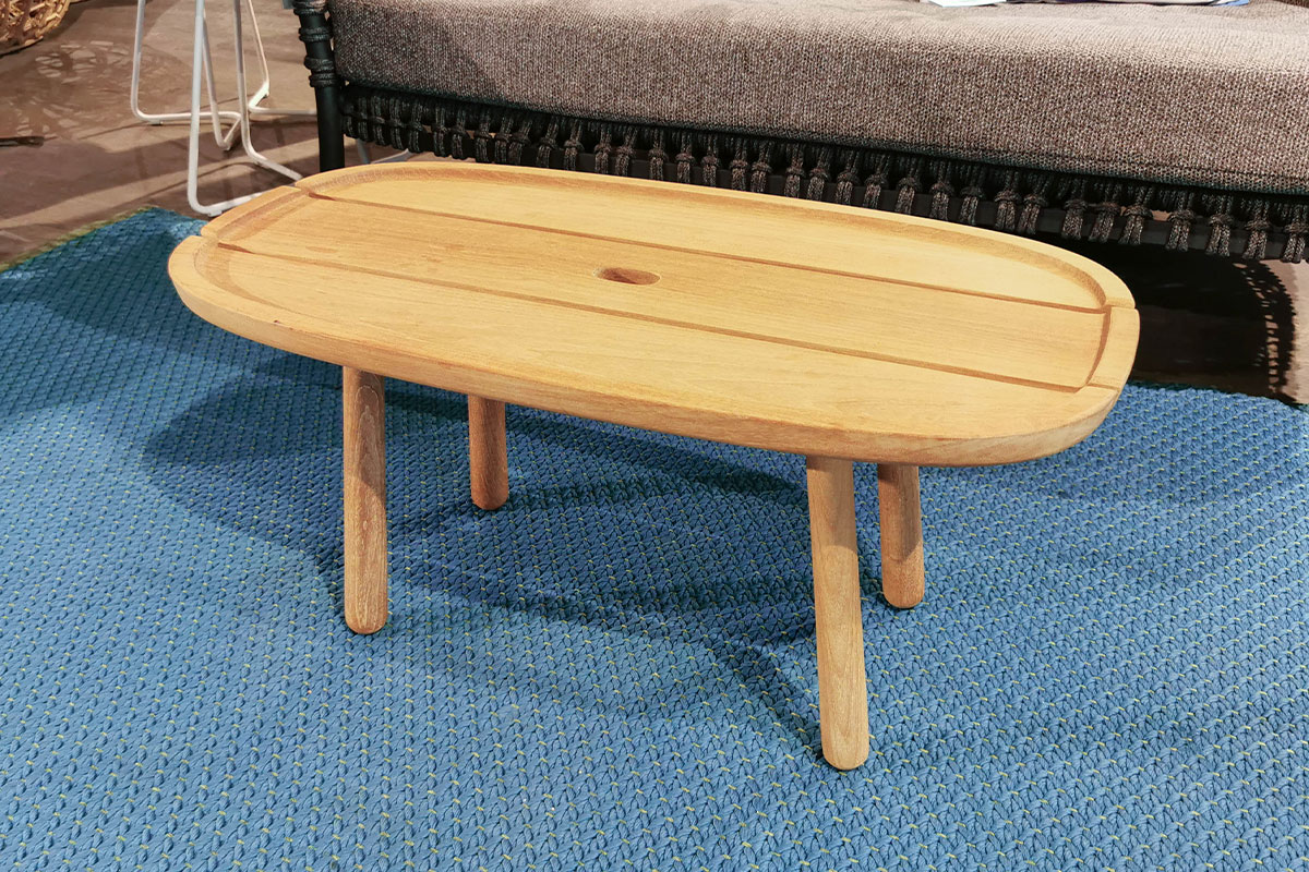 Outdoor-Couchtisch Royal groß von Cane-line