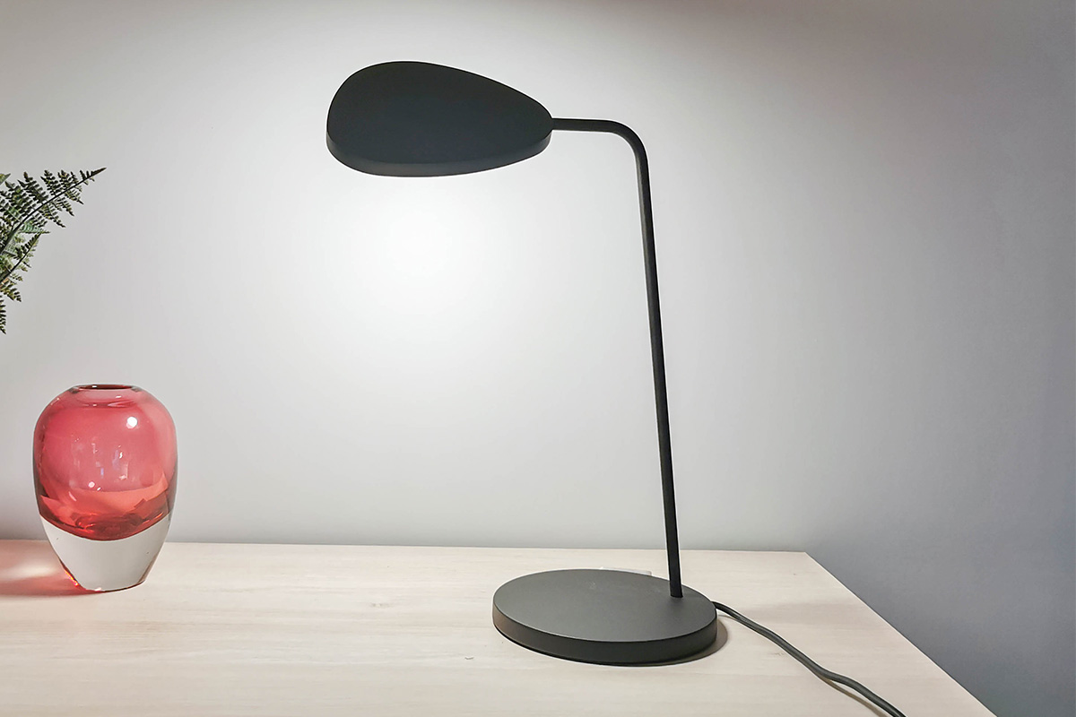 Tischleuchte Leaf Lamp Small von Muuto im Sale