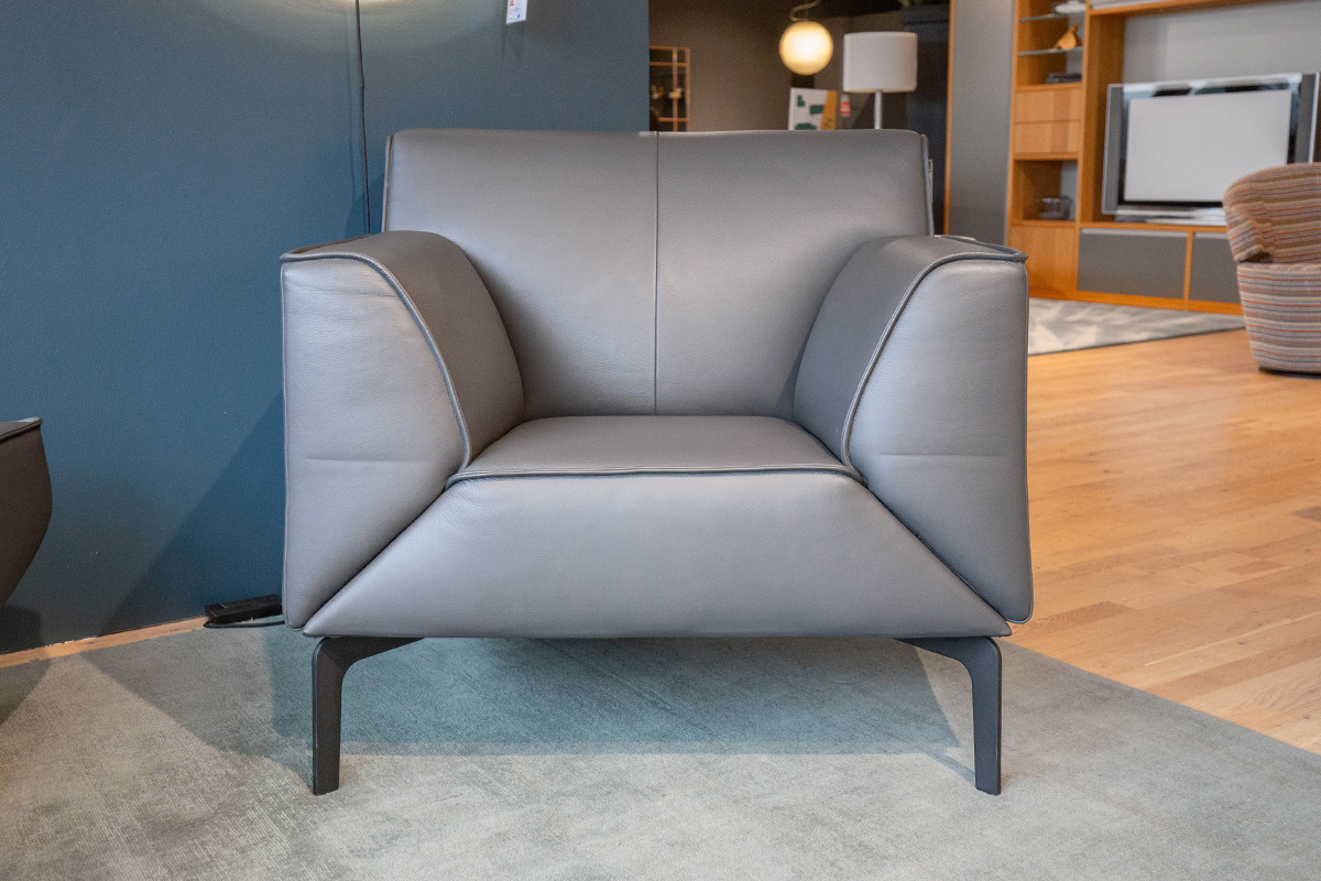 Sessel Pacific Pure JR-9700 von Jori für 2.750 € Sessel Pacific Pure JR-9700 von Jori für 2.750 €