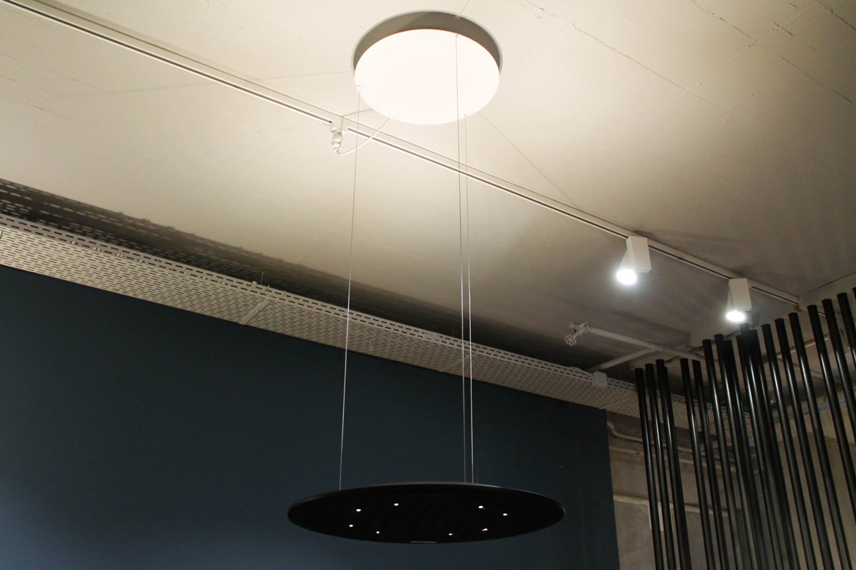 Hngeleuchte / Akustik-Leuchte Lighting PAD Lounge R 600 Vario von Nimbus