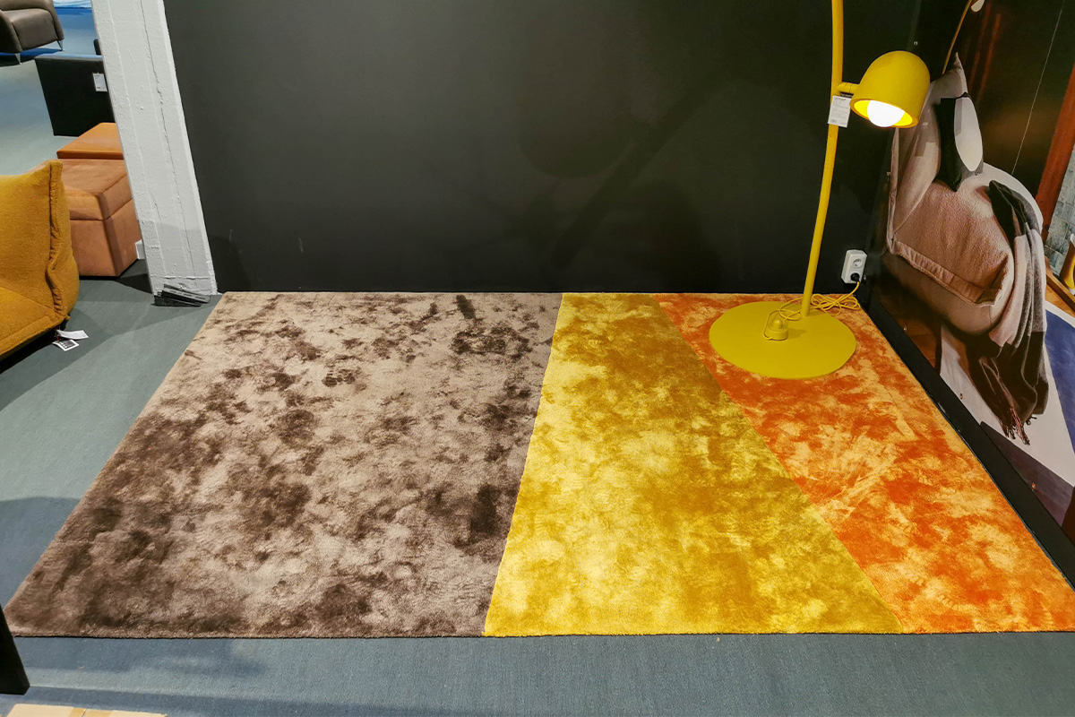 Teppich Clash von Kymo im Sale