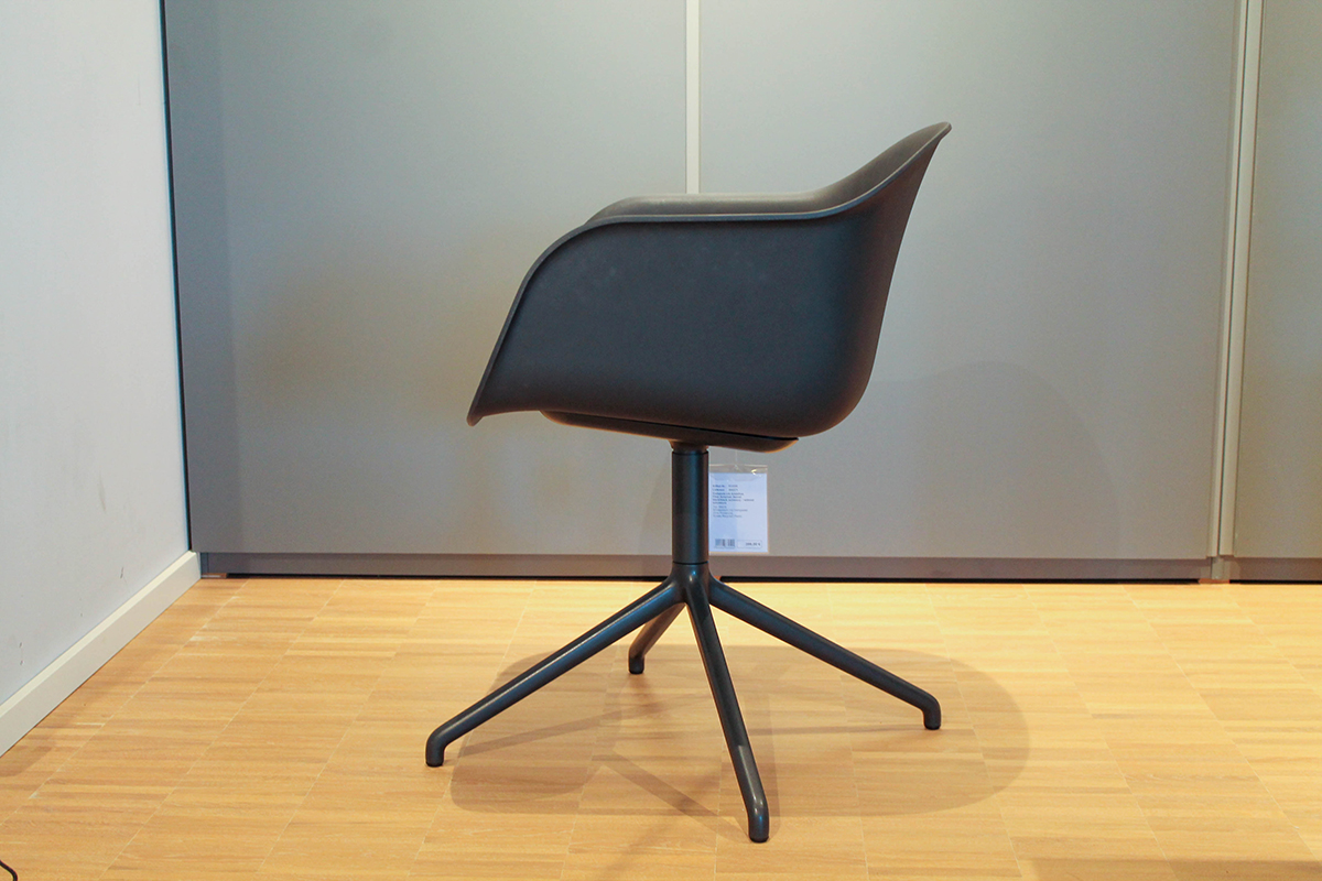 Bürodrehstuhl Fiber Armchair Swivel von Muuto
