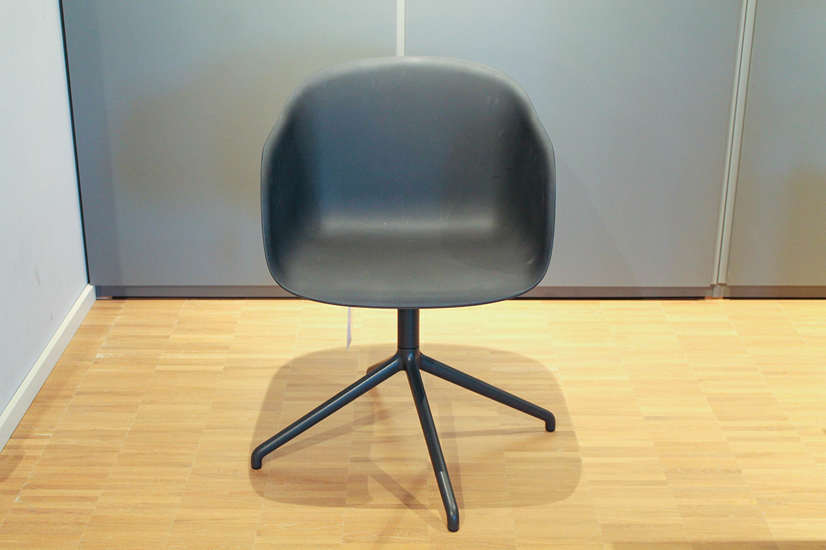 Bürodrehstuhl Fiber Armchair Swivel von Muuto