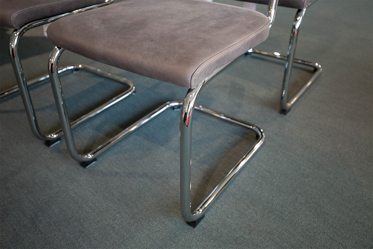 Stuhlgruppe S 64 PV von Thonet