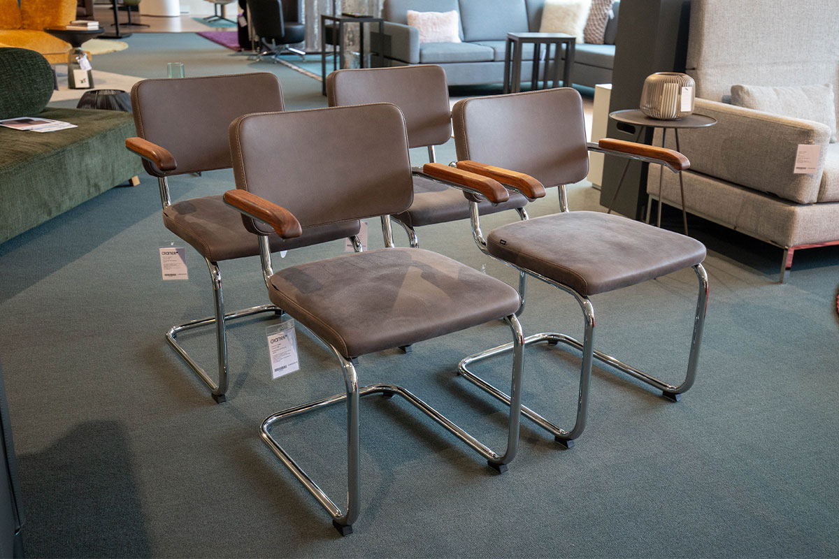 Stuhlgruppe S 64 PV von Thonet im Sale
