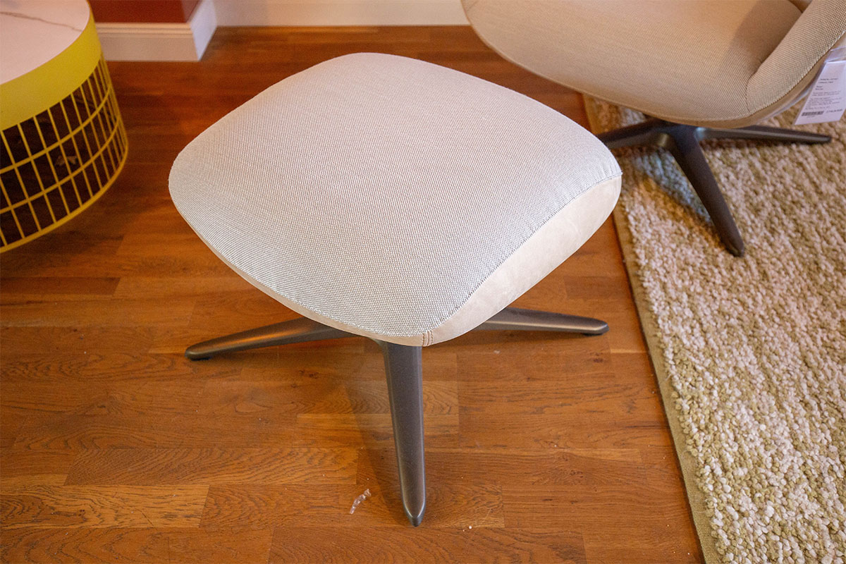 Sessel Spot Two inkl. Hocker von Pode