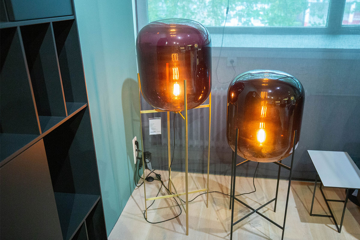 Stehleuchte Oda Big H 140 cm von Pulpo im Sale