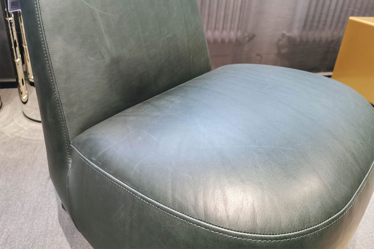 Sessel Cavallo Leder petrol von Cramer Polstermanufaktur