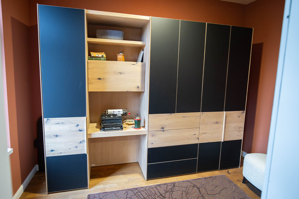 Kleiderschrank Valore von Team 7