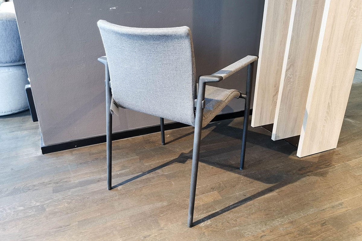 Outdoor-Stuhl Core mit Armlehnen von Cane-line