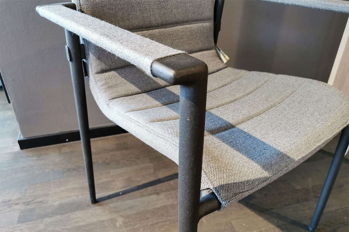 Outdoor-Stuhl Core mit Armlehnen von Cane-line