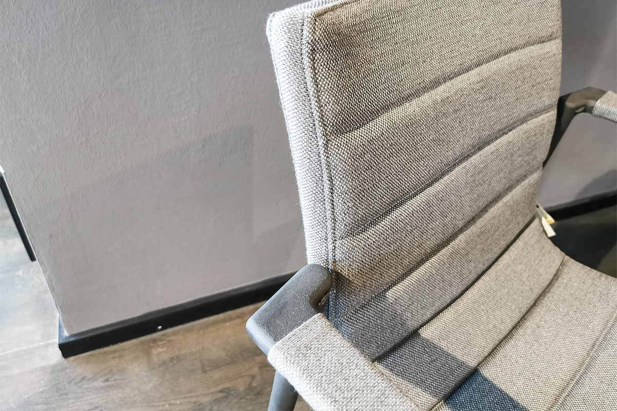 Outdoor-Stuhl Core mit Armlehnen von Cane-line