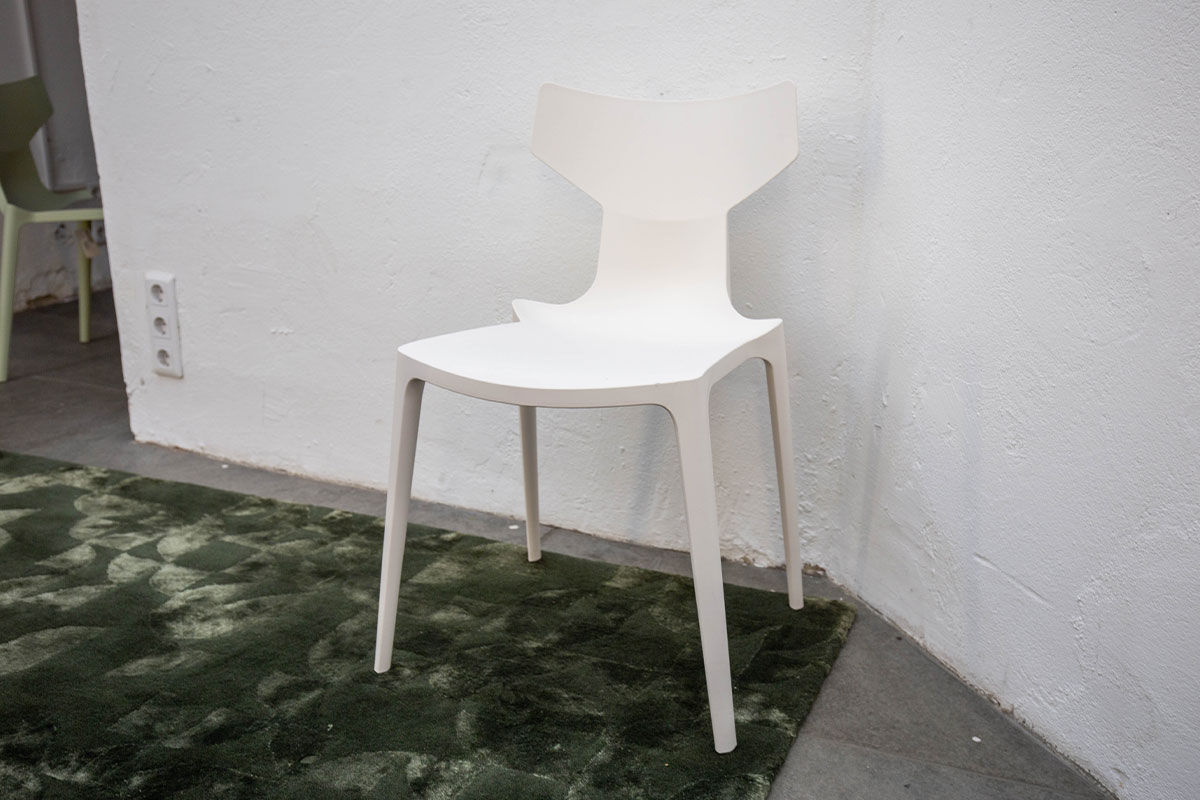 Stuhl Re-Chair wei von Kartell für 120 €