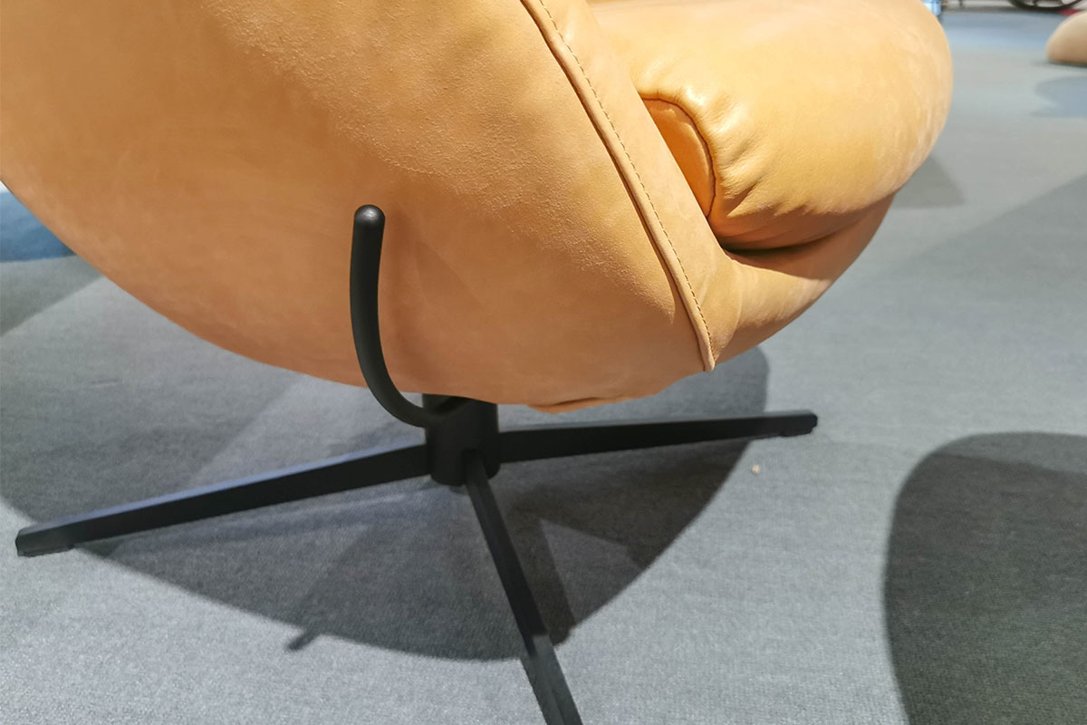 Sessel Jester inkl. Hocker von Signet