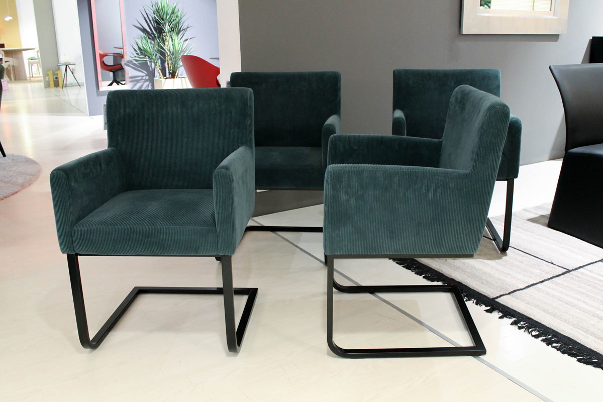 Stuhl Kristin Cord 4er Gruppe von Cramer Polstermanufaktur