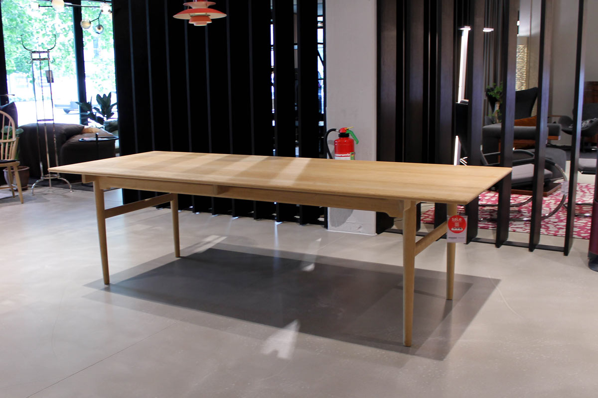 Tisch CH327 von Carl Hansen