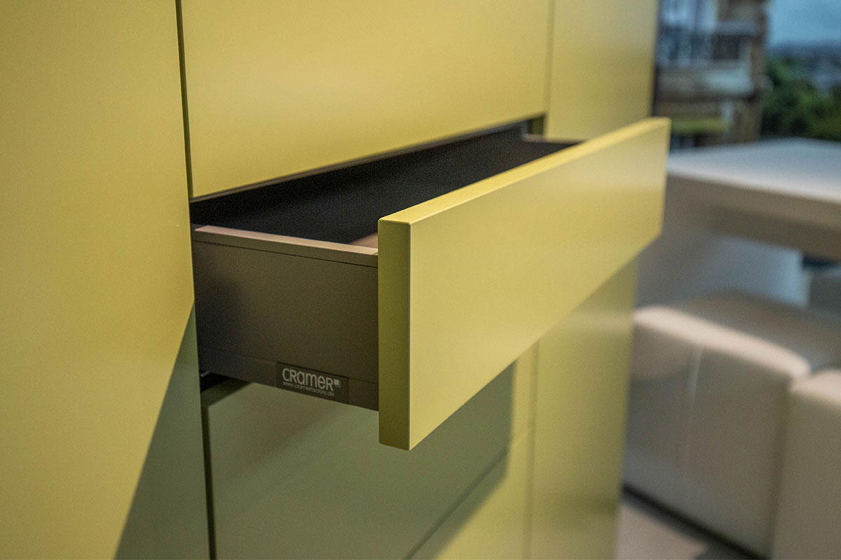 Kleiderschrank Refugium B 220 cm von Cramer Holzmanufaktur
