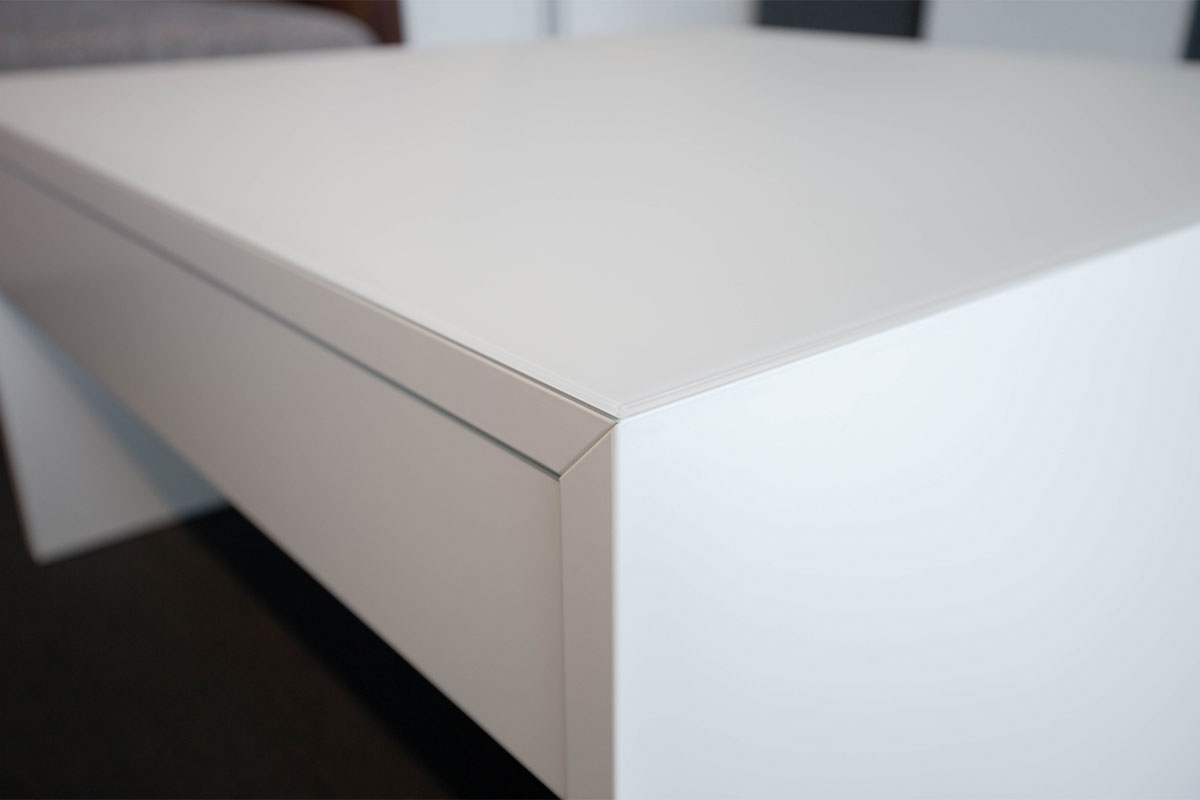 Couchtisch Arcum von Cramer Holzmanufaktur