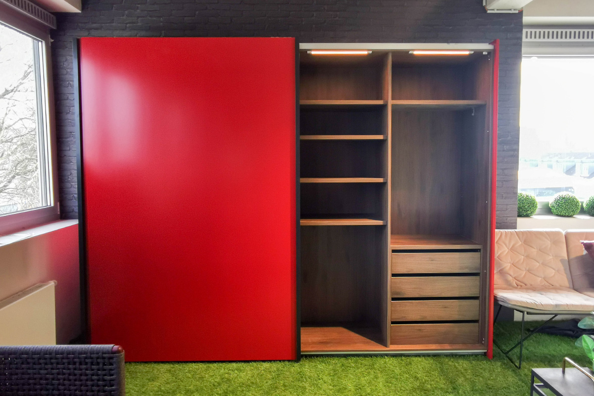 Kleiderschrank Refugium von Cramer Holzmanufaktur