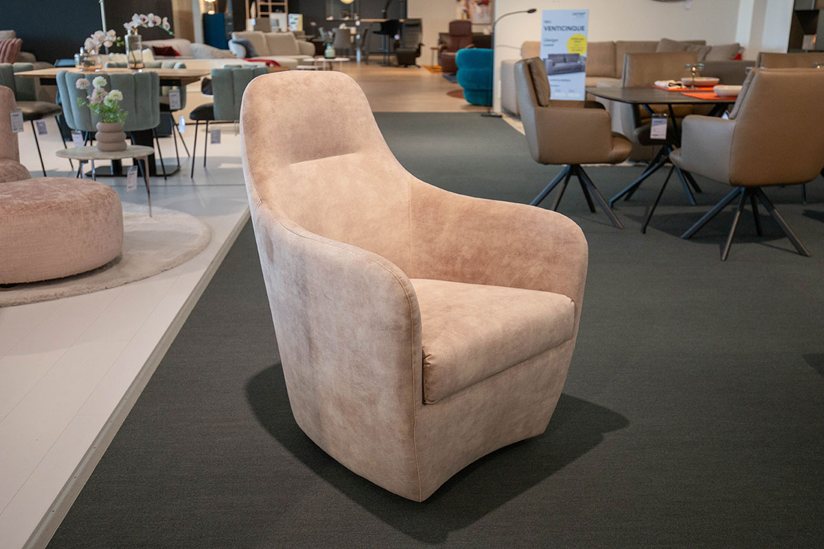 Sessel Bonnie von Wittmann im Sale