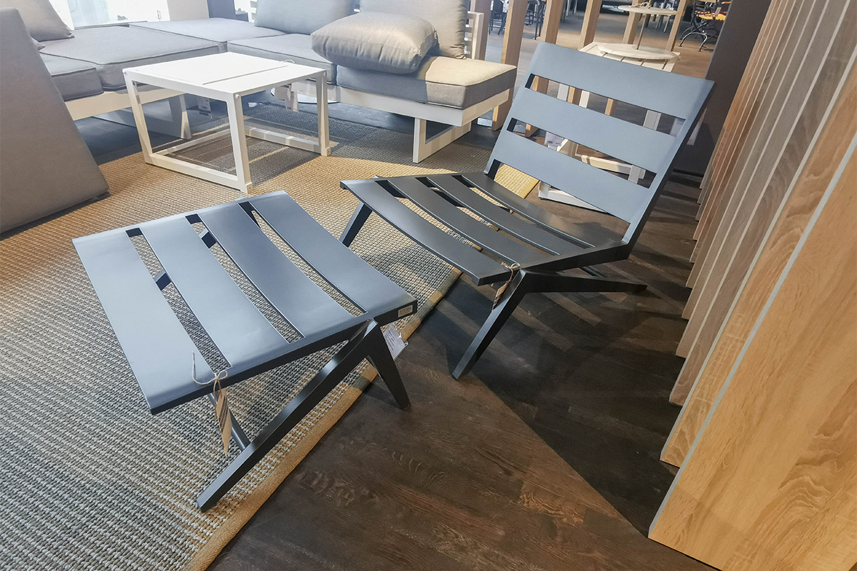 Outdoor-Lounge-Sessel Jackie inkl. Hocker von Stern