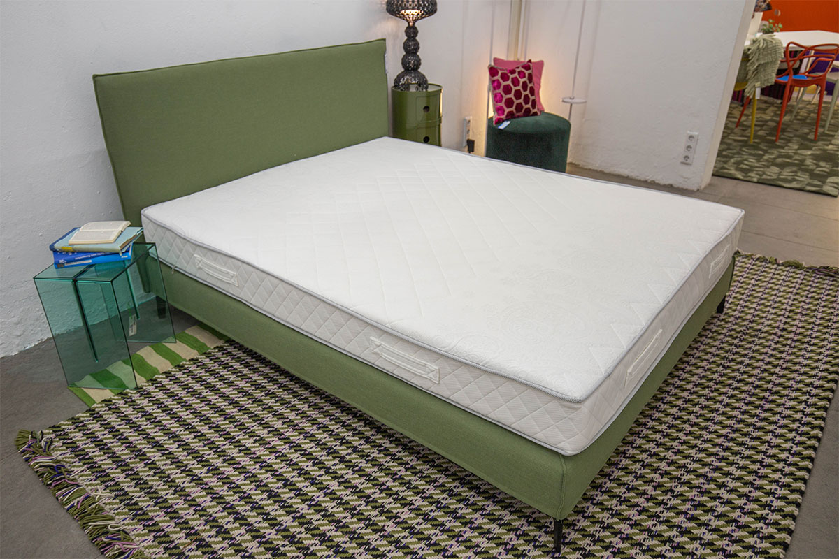 Bett Slim Edition von Mller Design