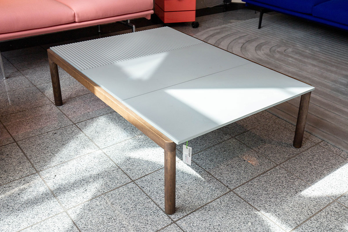 Couchtisch Couple von Muuto im Sale