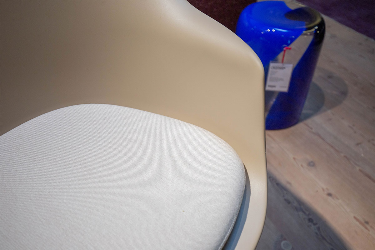 2er-Set Stuhl Bat Meeting Chair von Gubi