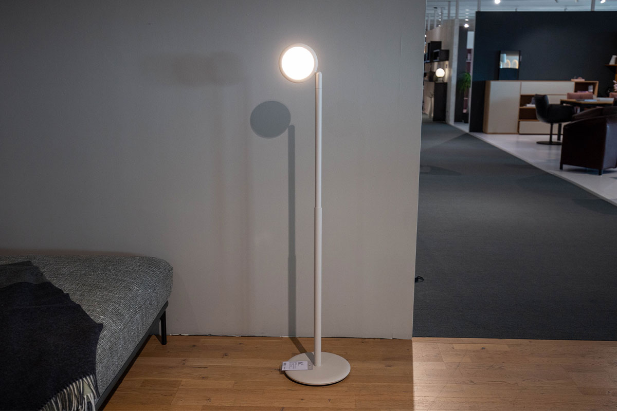 Akku-Stehleuchte Parrot sand white von GRAU