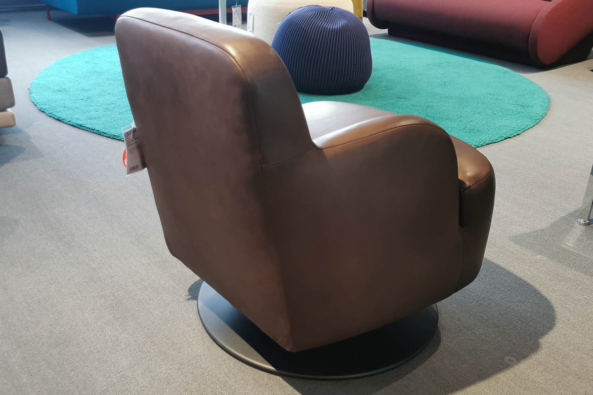 Schaukelsessel Cavallo von Cramer Polstermanufaktur