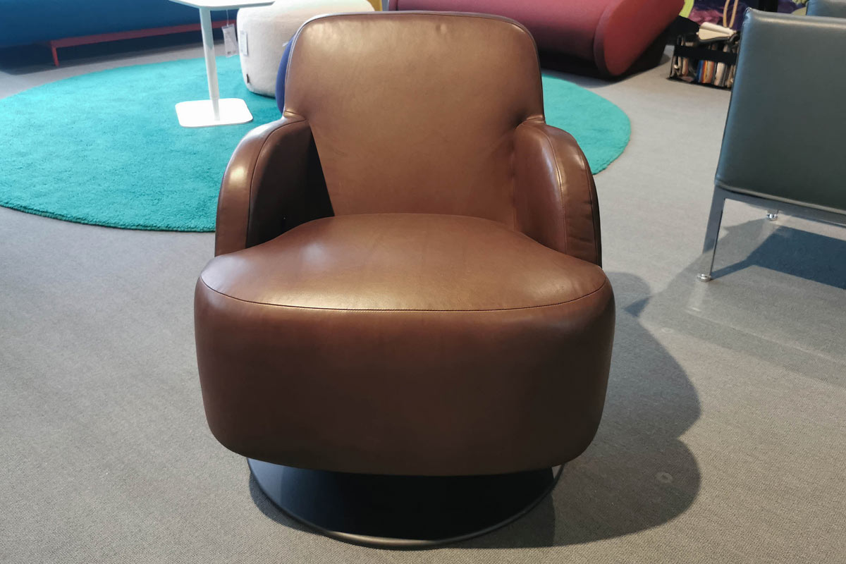 Schaukelsessel Cavallo von Cramer Polstermanufaktur