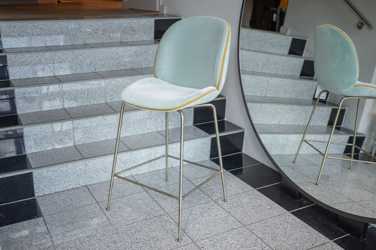 Barhocker Beetle von Gubi im Sale