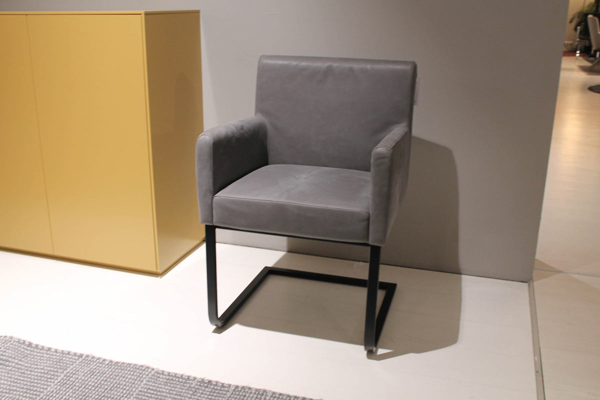 Stuhl Kristin grau 4er Gruppe von Cramer Polstermanufaktur