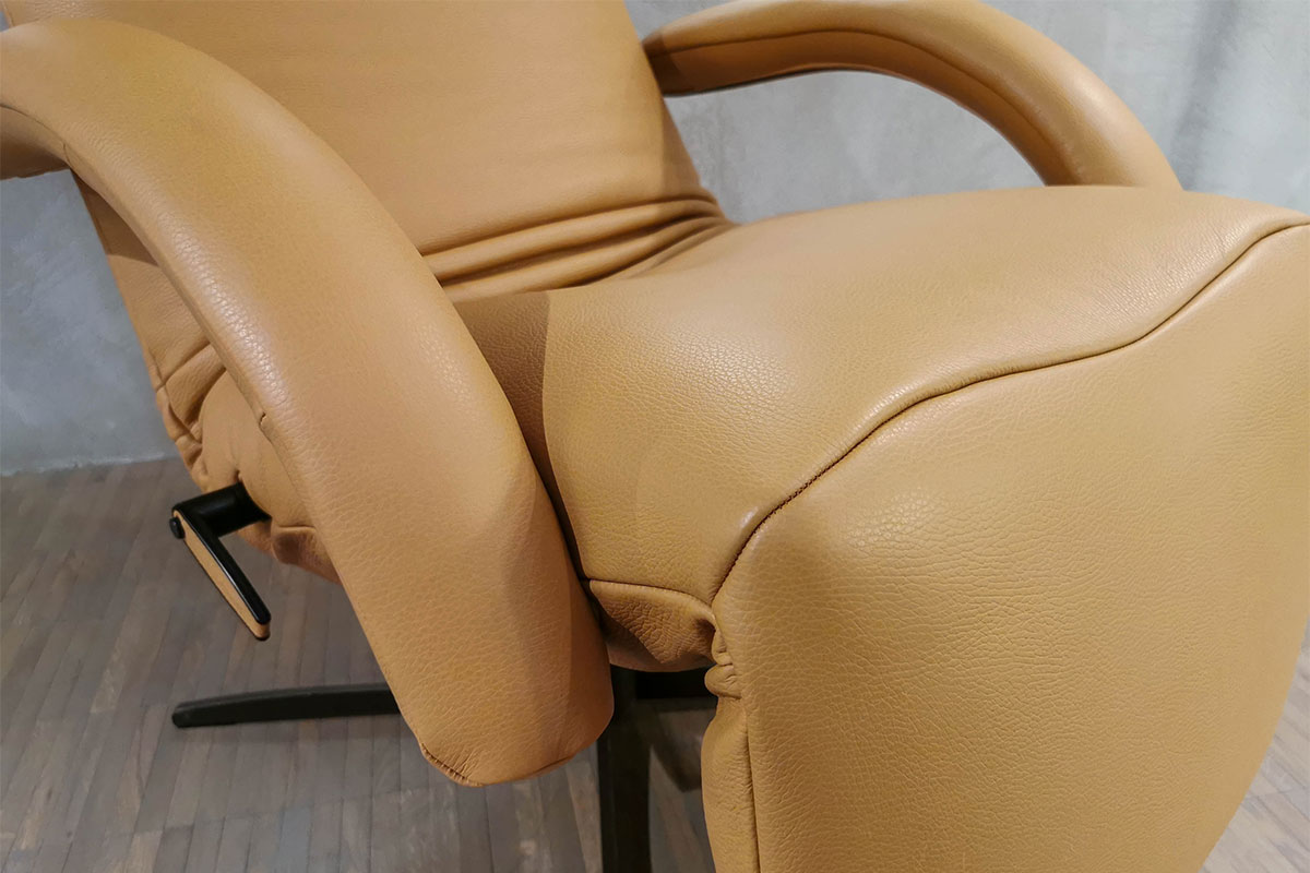 Relaxsessel Yoga mono-move medi Leder Celia Oro von Jori