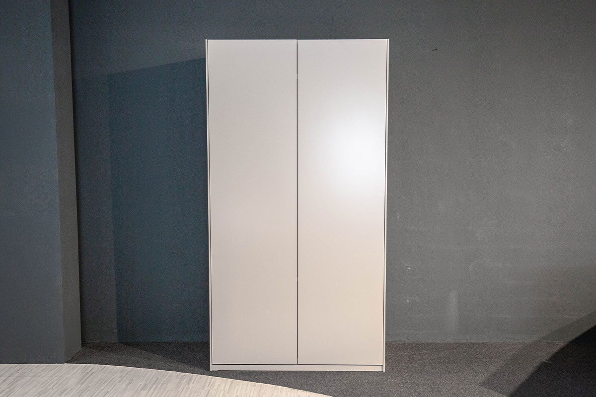 Kleiderschrank Refugium B 110 cm von Cramer Holzmanufaktur für 890 € Kleiderschrank Refugium B 110 cm von Cramer Holzmanufaktur für 890 €