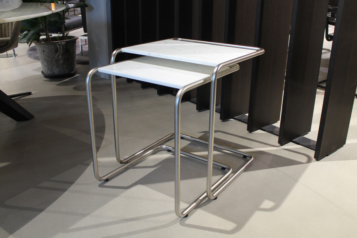 Satztisch B 97, Nordic 01 von Thonet für 2.790 € Satztisch B 97, Nordic 01 von Thonet für 2.790 €