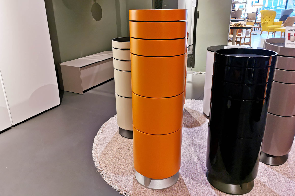 Kommode Bitte Tower 327 von Tagliabue im Sale