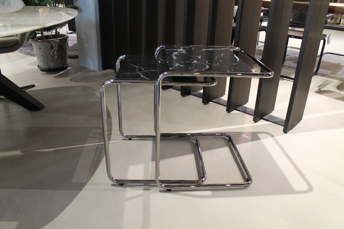 Satztisch B 97, Serious 05 von Thonet