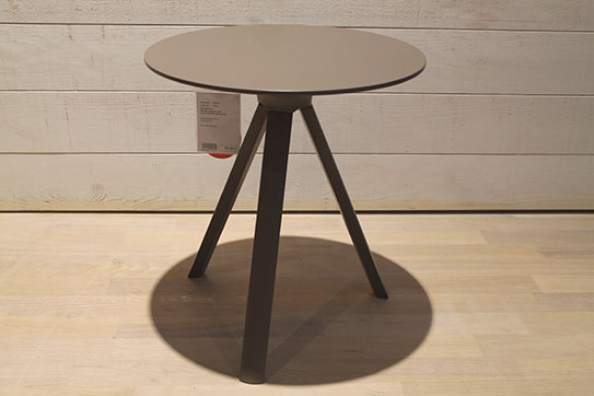 Ausstellungstück im Sale: Beistelltisch Woody Carbone klein von Möller Design für 290 €