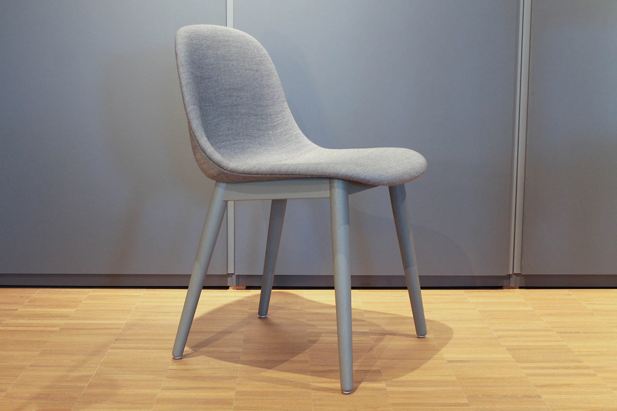 Stuhl Fiber Side Chair Wood von Muuto im Sale