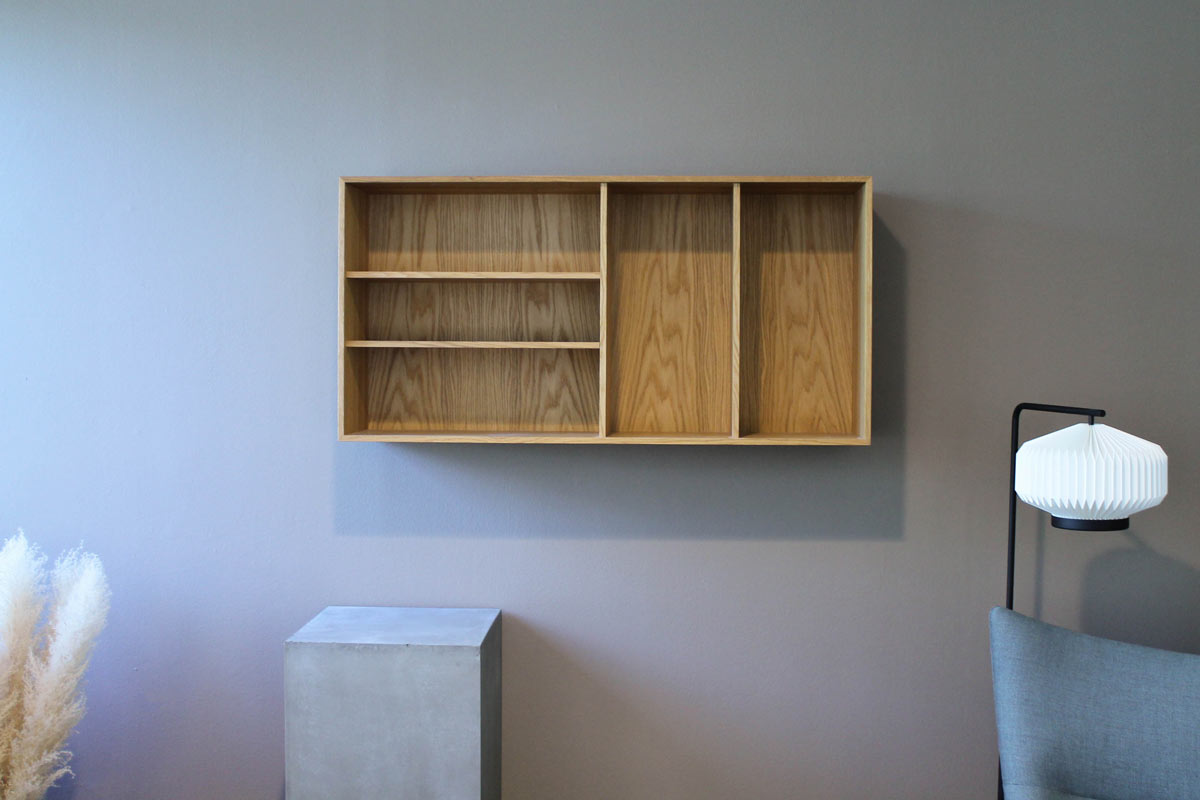 B�cherregal FK63, wandh�ngend von Carl Hansen