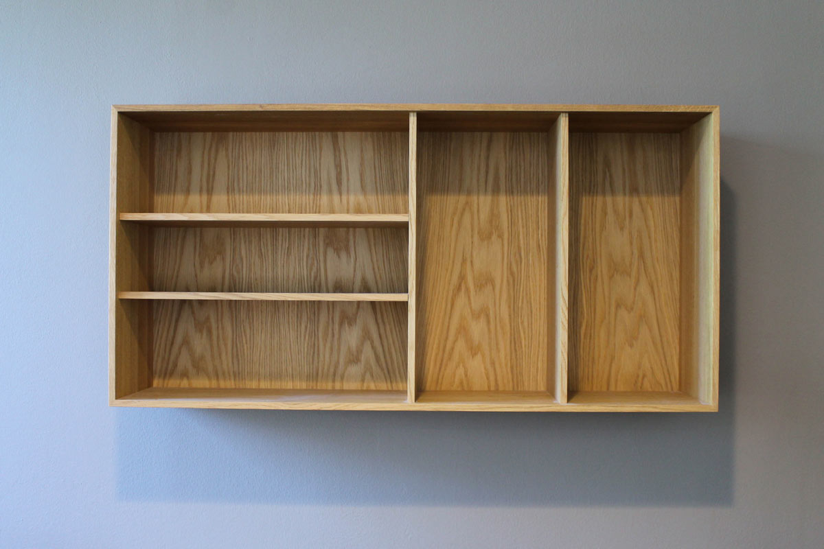 Bücherregal FK63, wandhängend von Carl Hansen für 1.350 € Bücherregal FK63, wandhängend von Carl Hansen für 1.350 €