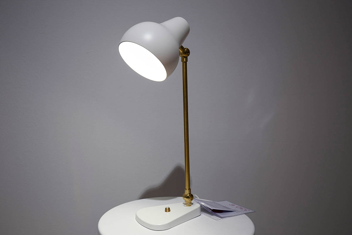 Ausstellungstück im Sale: Tischleuchte VL 38 Table LED von Louis Poulsen für 390 €