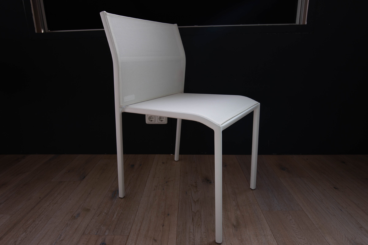 Ausstellungstück im Sale: Outdoor-Stuhl Cadiz baumwollweiß von Fermob für 169 €