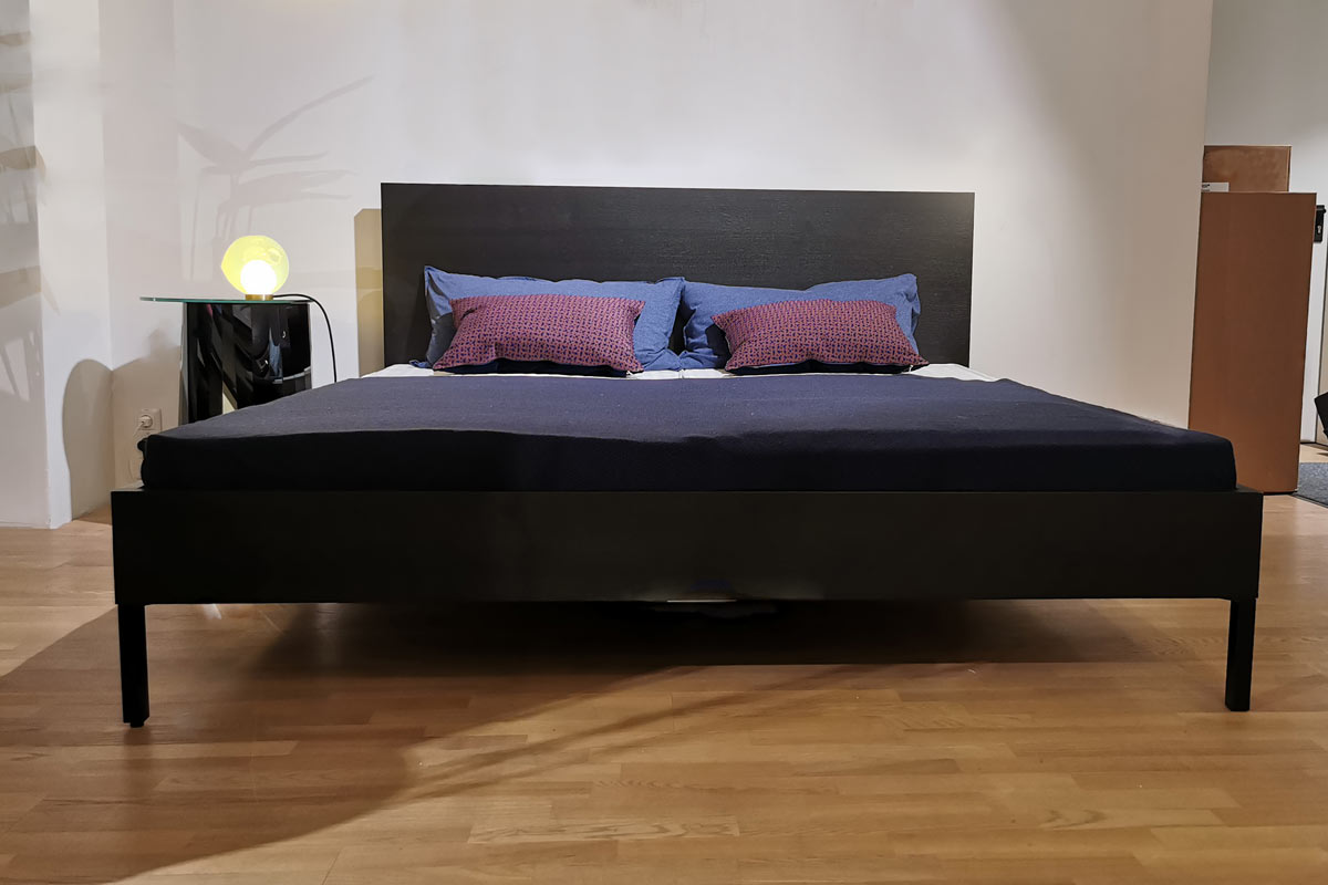 Ausstellungstück im Sale: Bett Domino inkl. Lattenrost und Matratzen von Cramer Polstermanufaktur für 3.900 €