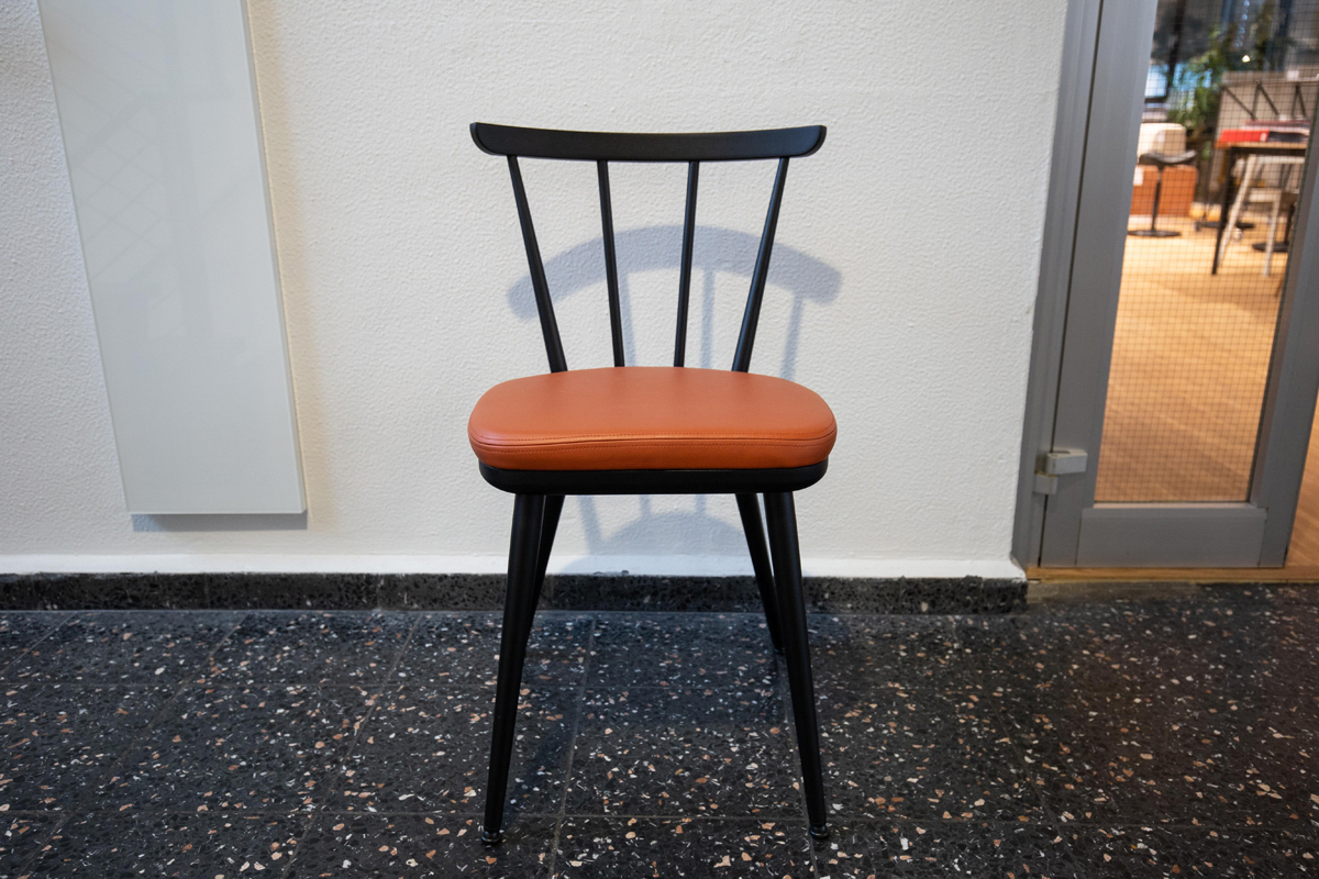 Ausstellungstück im Sale: Stuhl W1960 von Wagner für 790 €